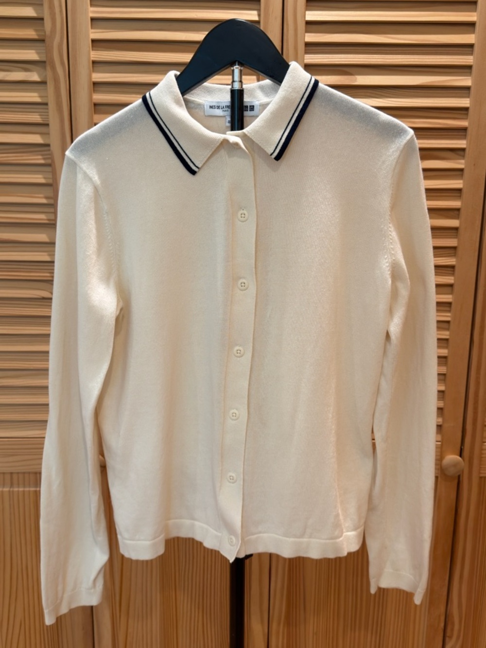 Uniqlo Cream Button-Up Cardigan with Black-Trim Polo Collar